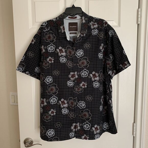 Tommy Bahama Other - TOMMY BAHAMA Island Modern Fit Black Floral Hibiscus Shirt Men’s Size XL X